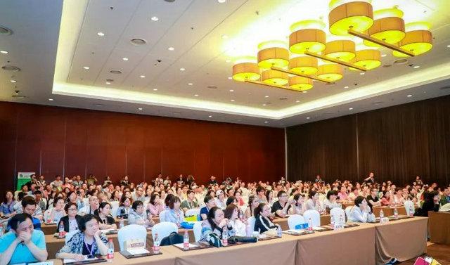 第二十四届中国国际口腔设备材料展览会学术交流与培训班精彩开幕